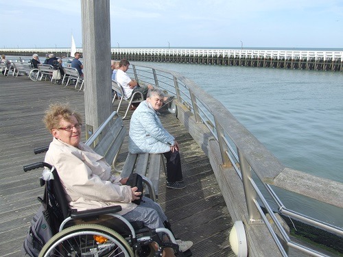 uitwaaiien aan zee
